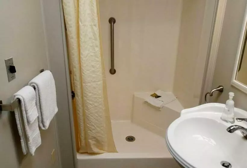 Hotel Cliff Dweller On Lake Superior