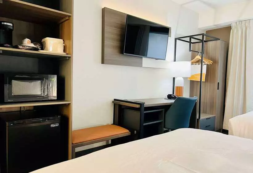 Szálloda Comfort Inn & Suites