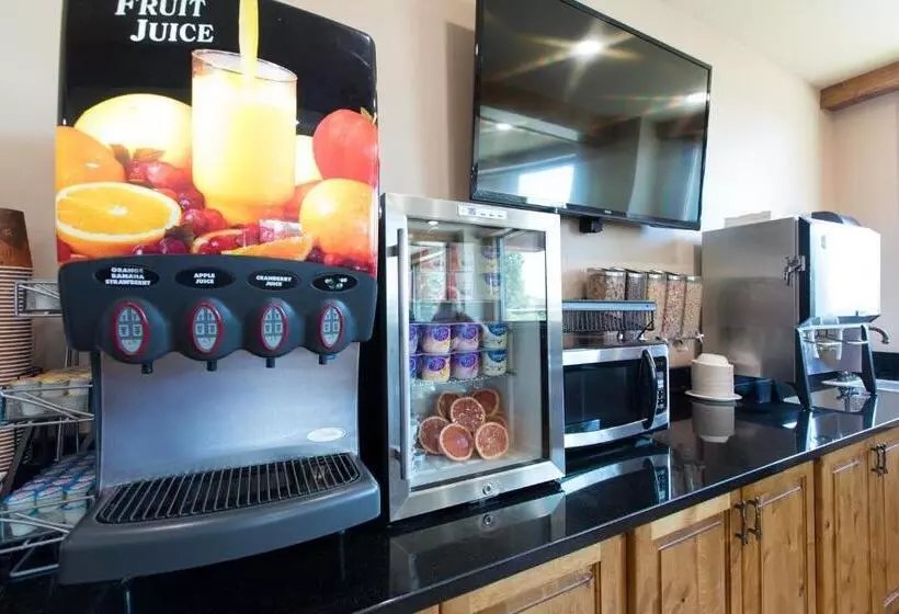 هتل Crosswinds Inn