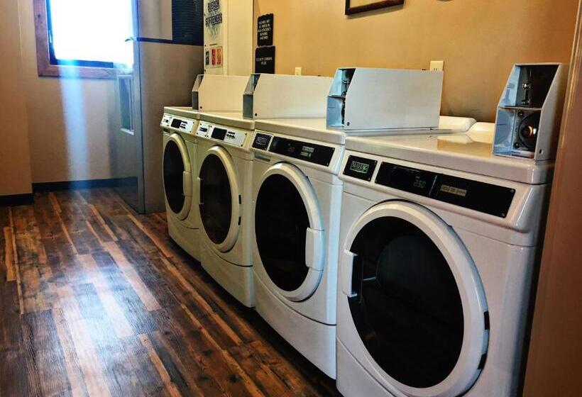 Szálloda Crosswinds Inn