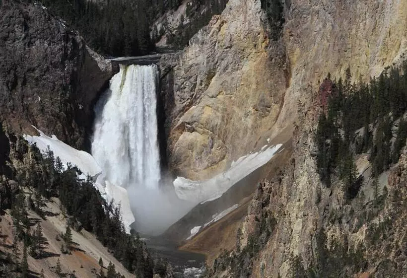 هتل Crosswinds Inn