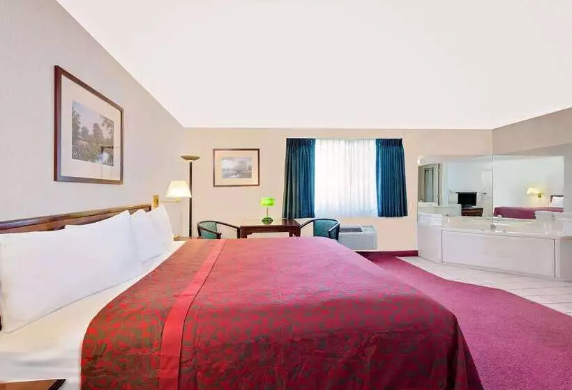 בית מלון כפרי Days Inn By Wyndham Waynesboro