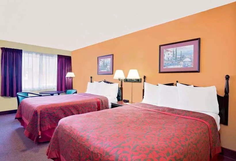 בית מלון כפרי Days Inn By Wyndham Waynesboro