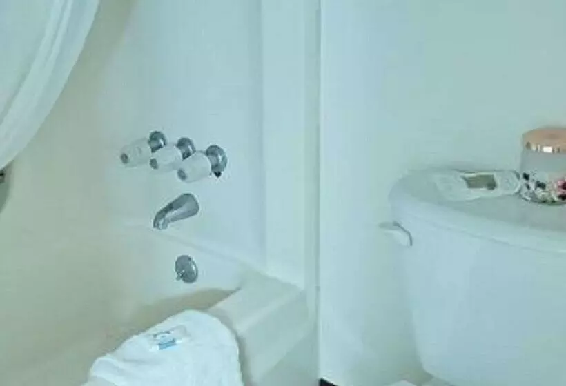 فندق Econo Lodge