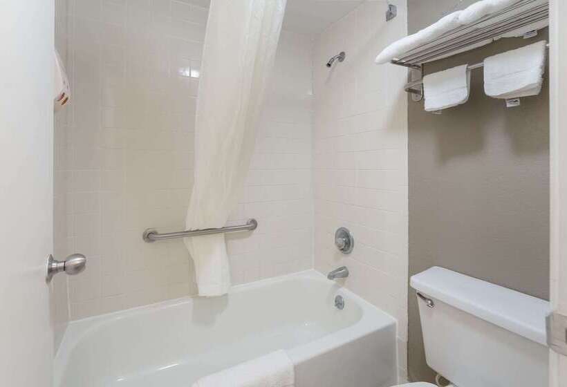 فندق Econo Lodge