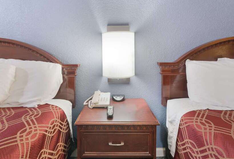 فندق Econo Lodge