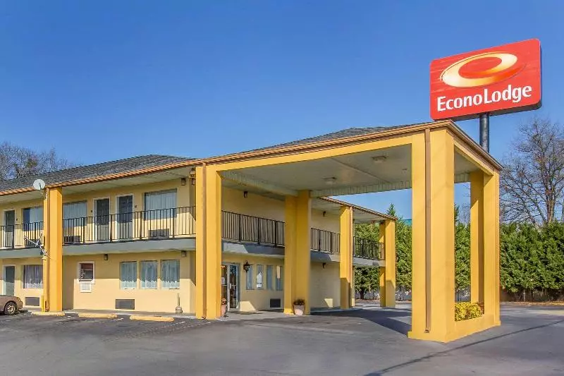 Отель Econo Lodge