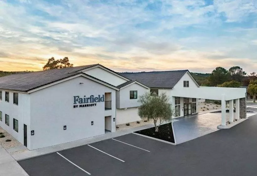 فندق Fairfield by Marriott Inn & Suites Atascadero