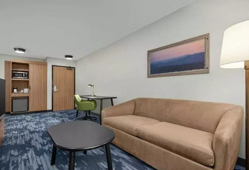 فندق Fairfield by Marriott Inn & Suites Atascadero