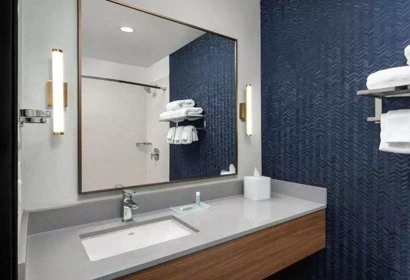 فندق Fairfield by Marriott Inn & Suites Atascadero