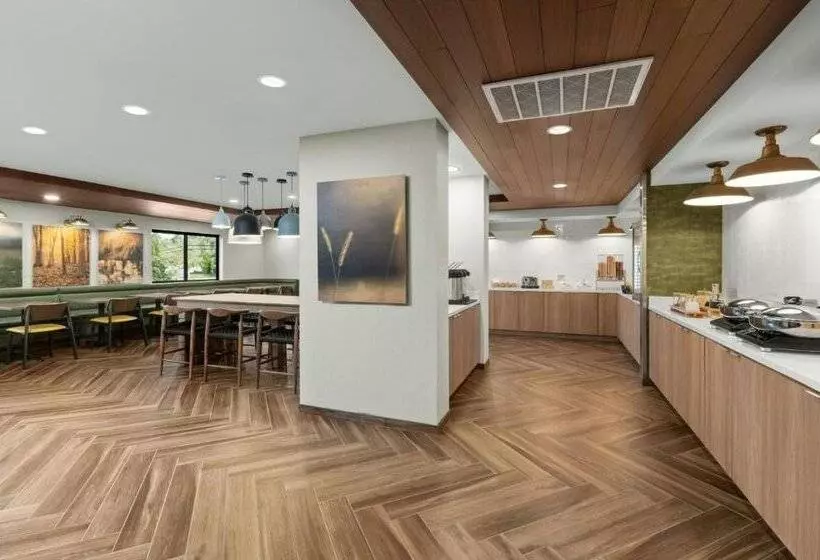 فندق Fairfield by Marriott Inn & Suites Atascadero