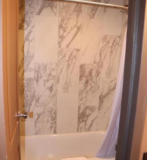 هتل Historic Cow Palace Inn