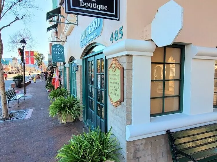 ホテル King Frederik Inn