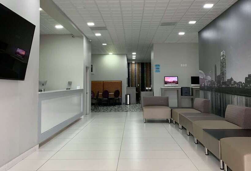 فندق Knights Inn Nashville