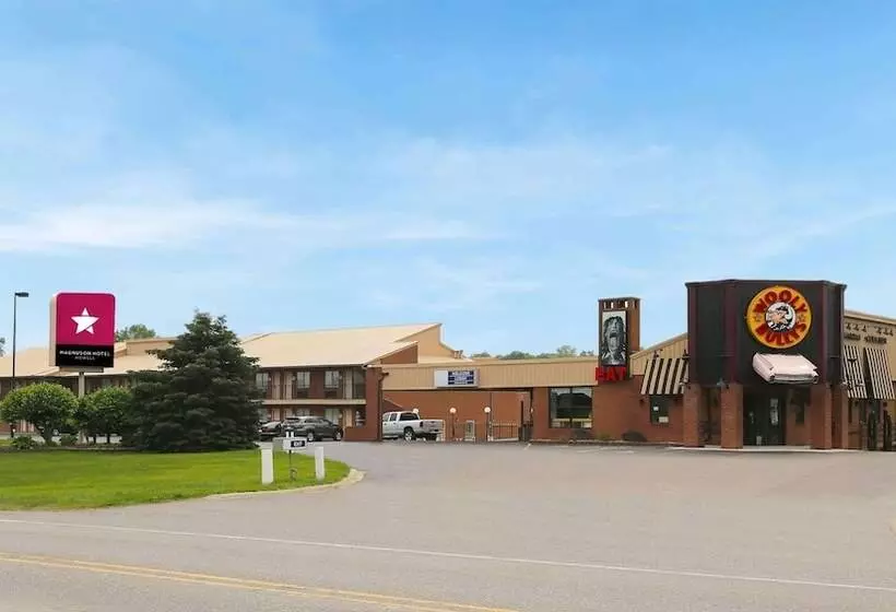 Magnuson Hotel Howell/brighton