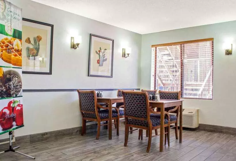 Отель Quality Inn Benson I10 Exit 304