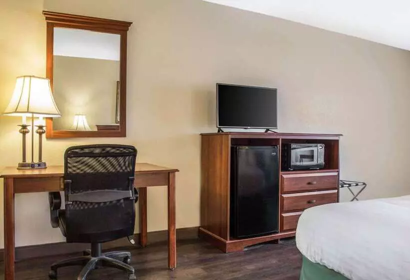 Отель Quality Inn Benson I10 Exit 304