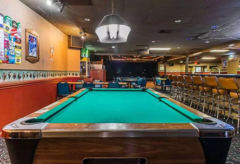 בית מלון כפרי Quality Inn & Suites