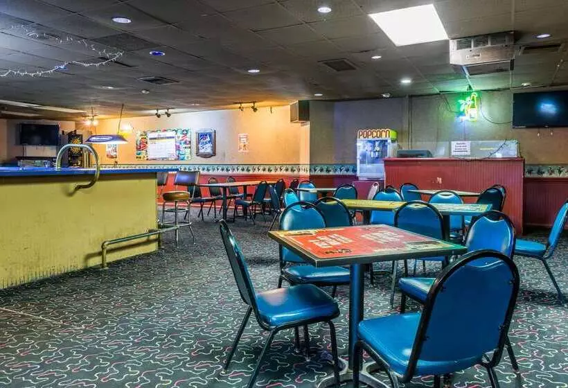 בית מלון כפרי Quality Inn & Suites