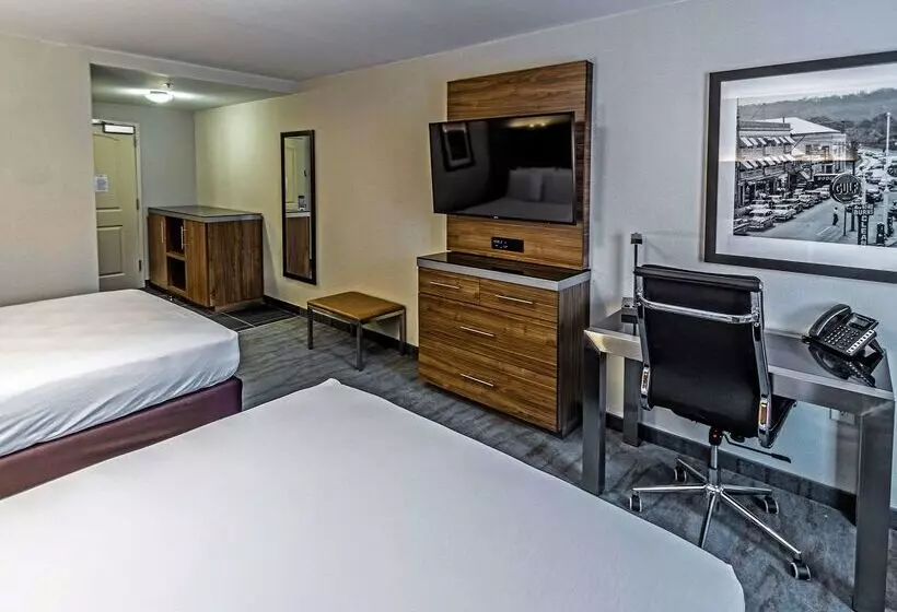 The Penn Stroud, Stroudsburg Poconos, Ascend Hotel Collection