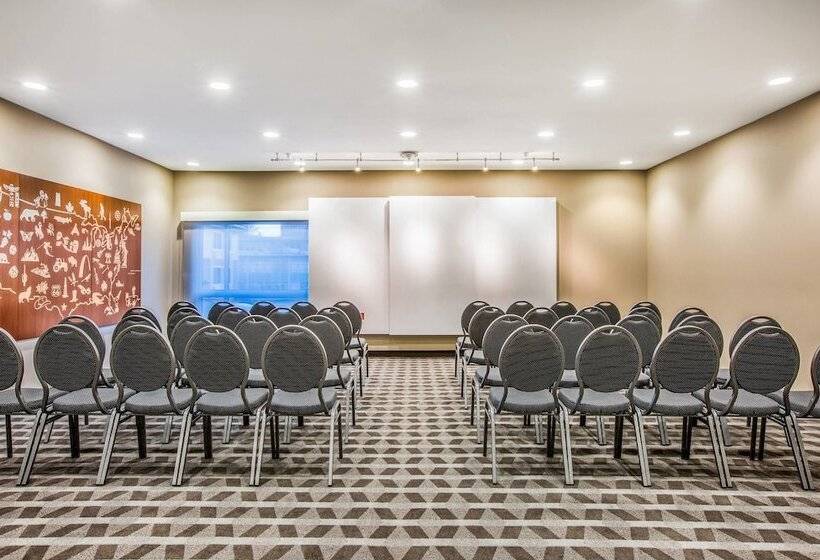 Otel Towneplace Suites By Marriott Olympia