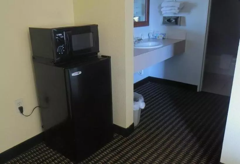 فندق Travelodge By Wyndham Stratton