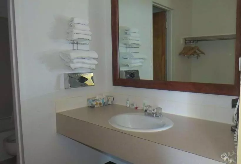 فندق Travelodge By Wyndham Stratton