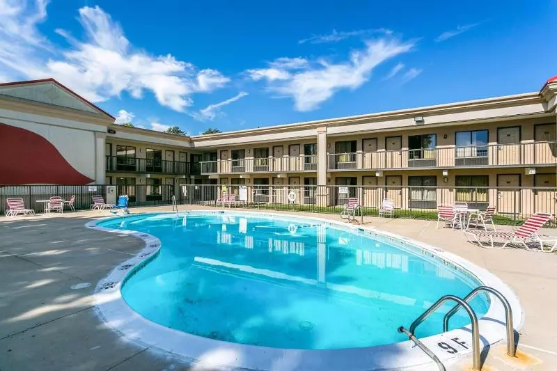 בית מלון כפרי Americas Best Value Inn Edgewood