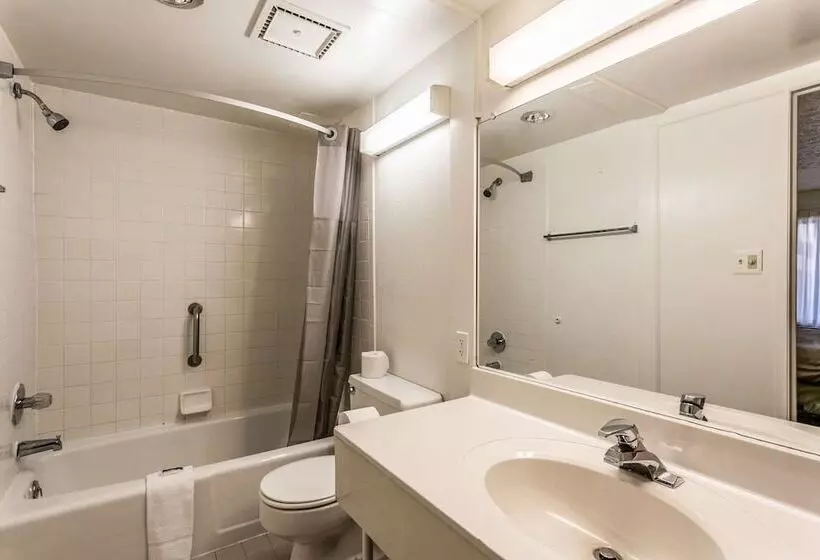 בית מלון כפרי Americas Best Value Inn Edgewood