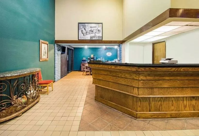 Republic Hotel Of Ozona