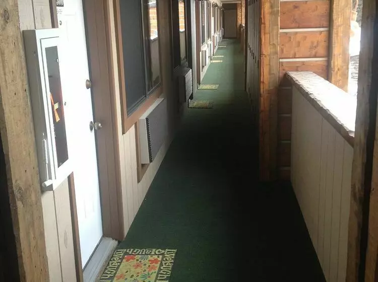 Cache Creek Motel