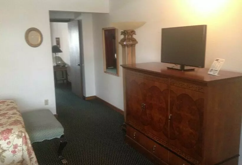 Cache Creek Motel