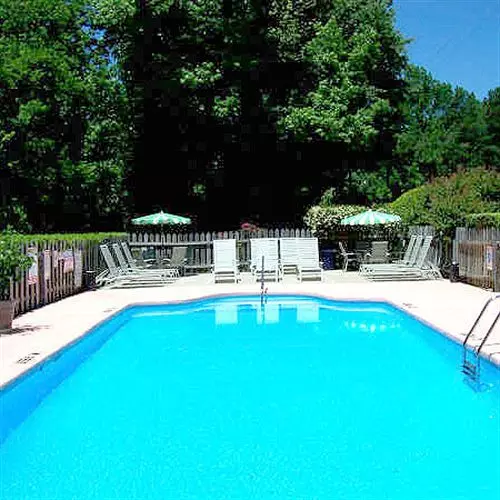 Durham Skyland Magnuson Hotel