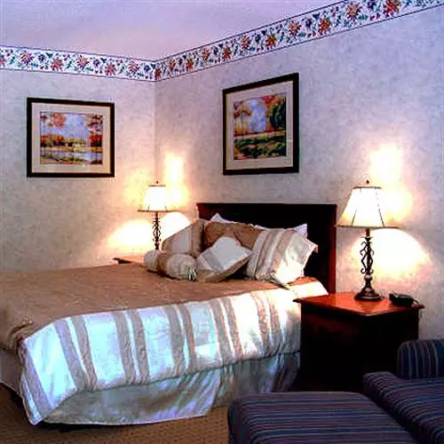 Durham Skyland Magnuson Hotel