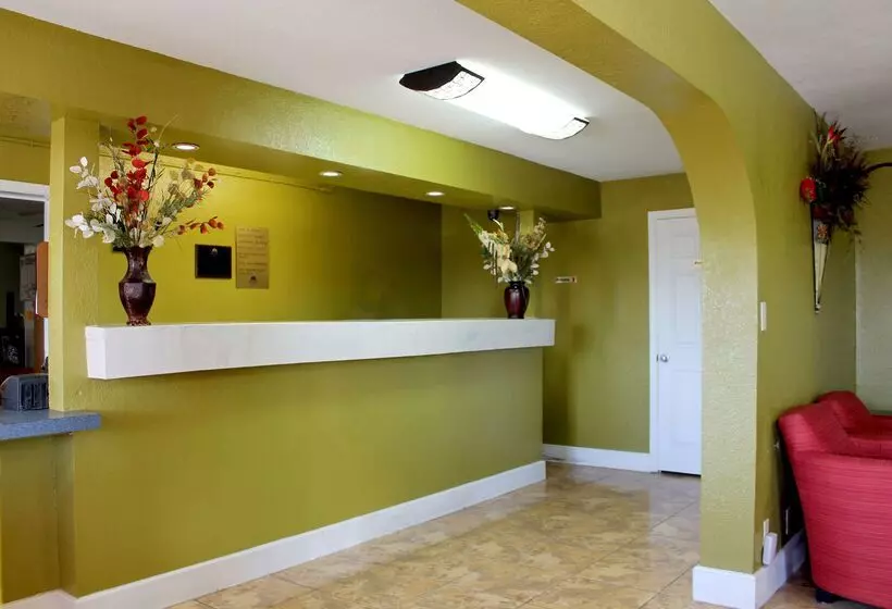 Otel Americas Best Value Inn At&t Center