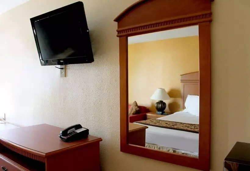 Otel Americas Best Value Inn At&t Center