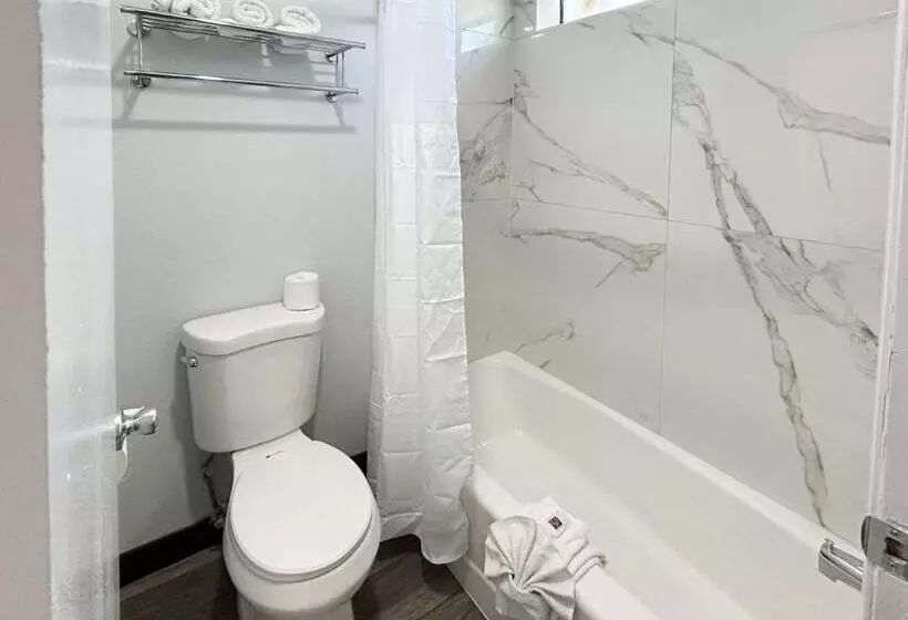 호텔 Studio 6 Bakersfield, Ca South