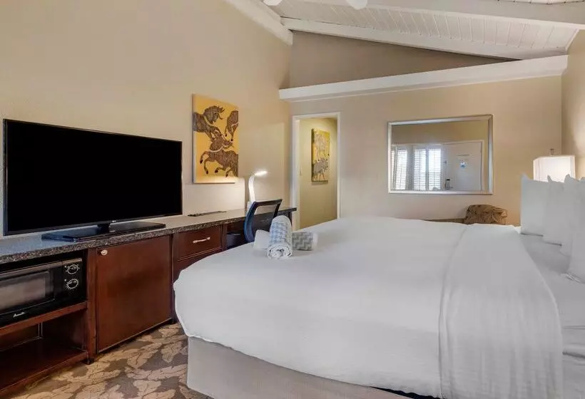 Best Western Plus Island Palms Hotel & Marina