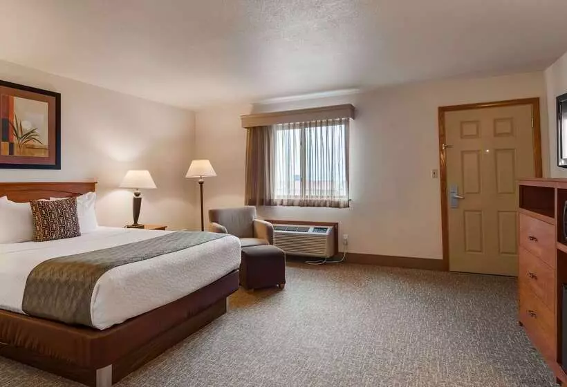 ホテル Best Western West Hills Inn