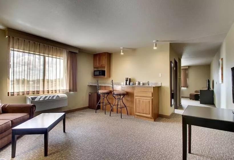 ホテル Best Western West Hills Inn