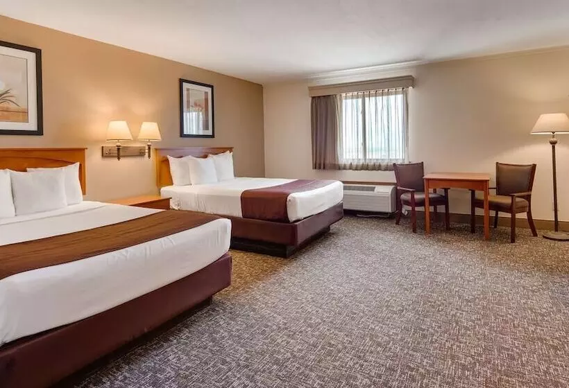 ホテル Best Western West Hills Inn