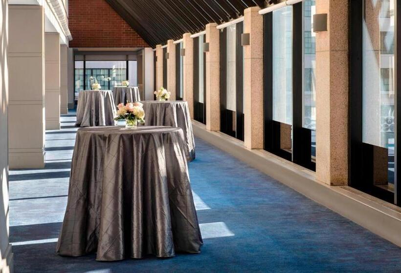 هتل Boston Marriott Cambridge