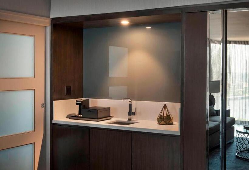 هتل Boston Marriott Cambridge