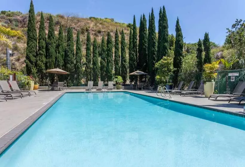 Days Inn By Wyndham San Diego Hotel Circle