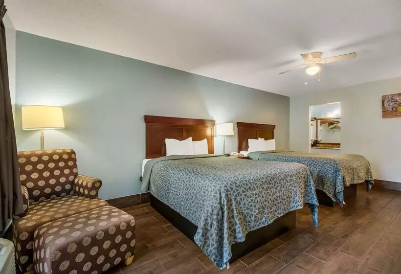 Отель Econo Lodge Inn & Suites Fulton  Rockport