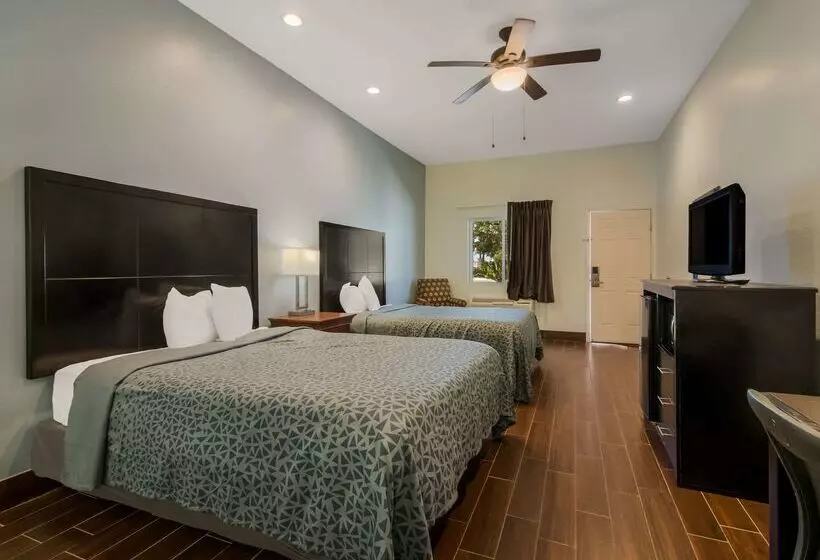 Отель Econo Lodge Inn & Suites Fulton  Rockport