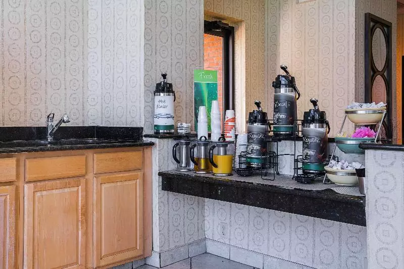 فندق Garnet Inn & Suites, Morehead City Near Atlantic Beach