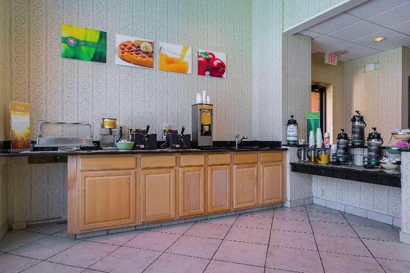 فندق Garnet Inn & Suites, Morehead City Near Atlantic Beach