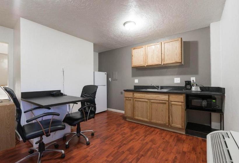 בית מלון כפרי Little Suites Provo Extended Stay