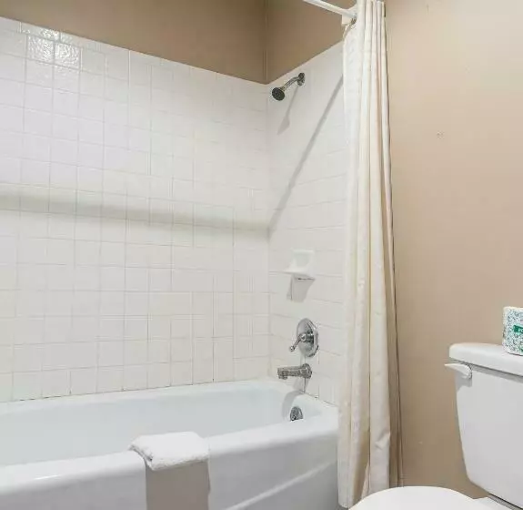 Hotel Medford OR North